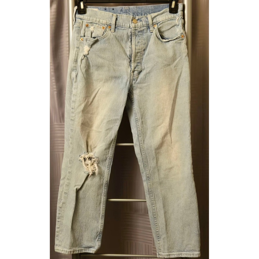 Gap Cheeky Straight High Rise Distressed Light Wash Jeans 29 8P 753424-00‎ Blue